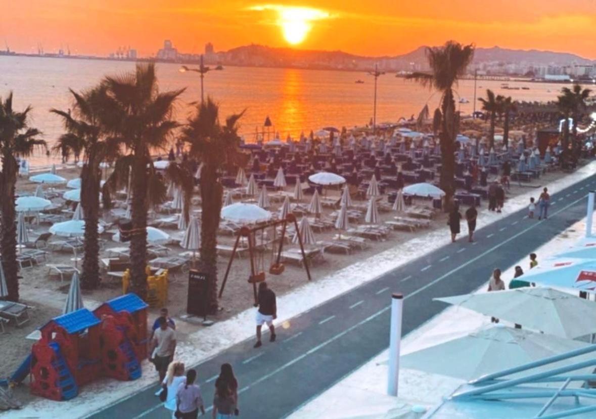 Durres Strand Direkt Am Meer Exterior photo