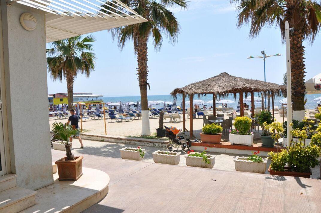 Durres Strand Direkt Am Meer Exterior photo